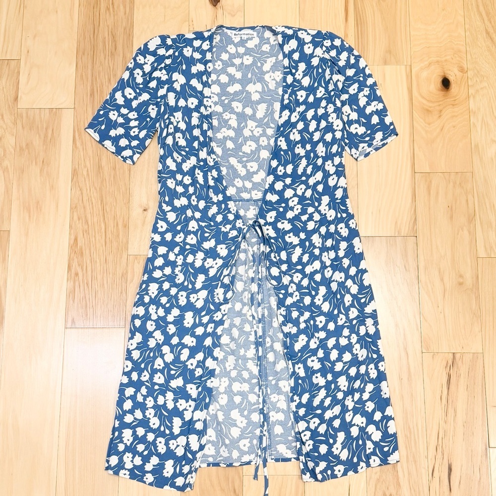 LIKE NEW Reformation Women’s Laurent Floral Wrap Dress - Picture 2 of 4